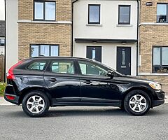 Volvo XC60 , 2.0 diesel . Manual . Lovely Jeep - Image 6/10