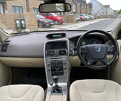 Volvo XC60 , 2.0 diesel . Manual . Lovely Jeep - Image 8/10