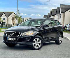 Volvo XC60 , 2.0 diesel . Manual . Lovely Jeep - Image 9/10
