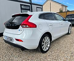 2014 VOLVO V40 - 1.6 PETROL - AUTO (NEW NCT TEST)