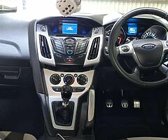 2012 Ford Focus 1.6tdci Zetec S - Image 5/10