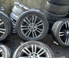 Land rover 19inch genuine alloy wheels with good tyres for sale