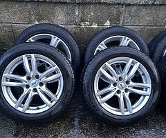 Audi Vw 17inch genuine alloy wheels with good tyres for sale