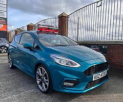 2018 Ford Fiesta - Image 5/10