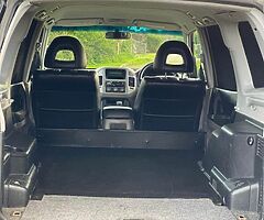 Mitsubishi Pajero 3.2 Warrior New Doe Automatic - Image 3/8