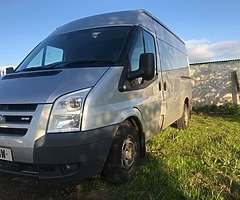 2006 Ford Transit