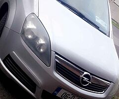 7 seater car - Image 3/5