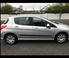 Peugeot ￼