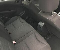 Peugeot ￼ - Image 5/8