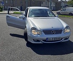 Mercedes Benz - Image 10/10