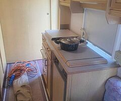 Abbey Stafford 5 berth caravan - Image 5/10