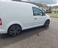 2013 Volkswagen Caddy - Image 3/10