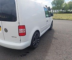 2013 Volkswagen Caddy - Image 4/10