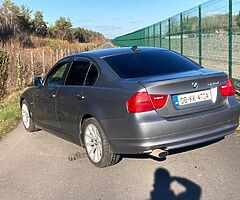BMW 320d - Image 6/9