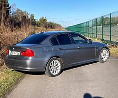 BMW 320d - Image 7/9