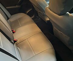 172 Toyota Avensis - Image 4/8
