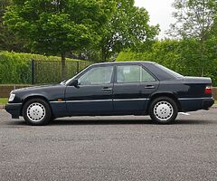 Mercedes w124 
Ex USA embassy car in Ireland - Image 6/10