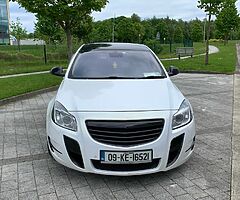 09 vauxhall insignia 2.0 diesel 
Elite nav model. 160bhp
Only 130k miles
Swap or trade in welcome - Image 5/10
