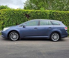 2010 Toyota Avensis Estate 2.0 Diesel 270 Road Tax Per Year - Image 4/10