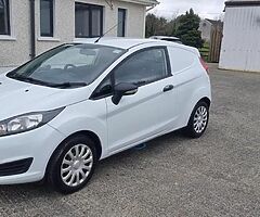 Fiesta Van