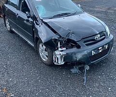 Toyota Corolla d4d for breaking - Image 3/5