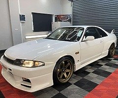 Skyline R33 gtst