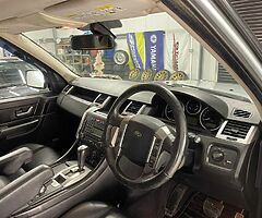 Range Rover Sport CrewCab - Image 6/6