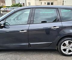 2011 RENAULT GRAND SCENIC - Image 3/10