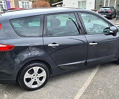 2011 RENAULT GRAND SCENIC - Image 4/10