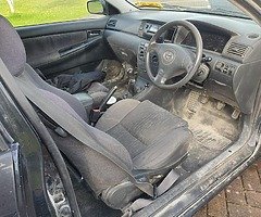 03 Toyota Corolla 1.4 VVTi - Image 5/9