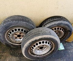 VW TRANSPORTER TYERS WITH ALLOY 205/65R 16C.