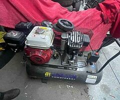 Petrol compressor