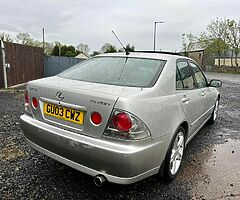 2003 Lexus IS 200