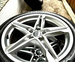 18” Genuine Audi Alloys