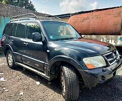 2006 Mitsubishi Pajero 3.2 lwb Automatic - Image 4/8