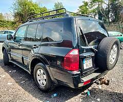 2006 Mitsubishi Pajero 3.2 lwb Automatic - Image 5/8