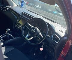 2018 Nissan Qashqai 1.5D - Image 4/9