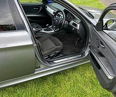 2010 BMW Series 3 - Image 5/8