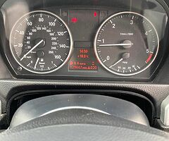 2010 BMW Series 3 - Image 7/8