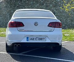 Volkswagen Passat R-LINE - Image 3/9