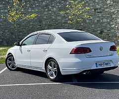 Volkswagen Passat R-LINE - Image 4/9