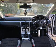 Volkswagen Passat R-LINE - Image 6/9