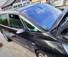 Automatic 7 seat diesel Renault - Image 9/9