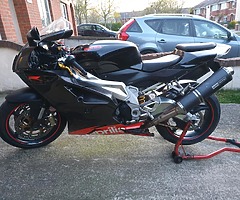 Aprilia RSVR 2005 1000cc V-Twin.