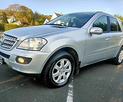2008 Mercedes-Benz ML 3.0V6 4X4 SUNROOF LOW MILES - Image 4/10