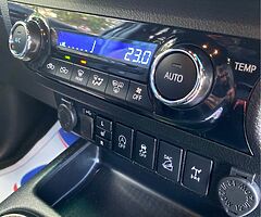 2020 Toyota  Hilux - Image 6/10