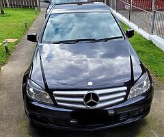 2010 Mercedes-Benz Mercedes-Benz 220