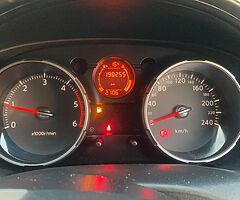Nissan Qashqai 2010 Diesel 7 Seater - Image 5/5