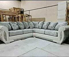 Brand new high quality italian crushed velvet corner sofa