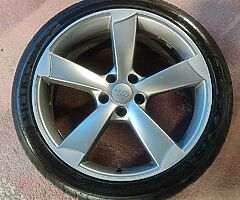 19" TTRS alloy wheels